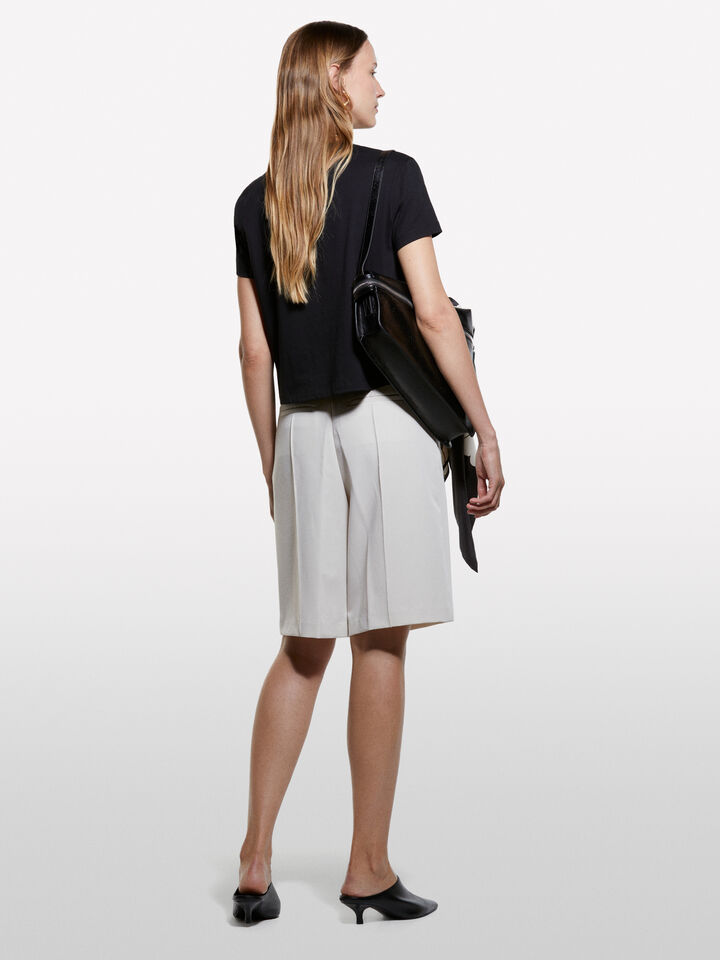 Black boxy fit t-shirt - women's short sleeve t-shirts - Black | Sisley image number 2
